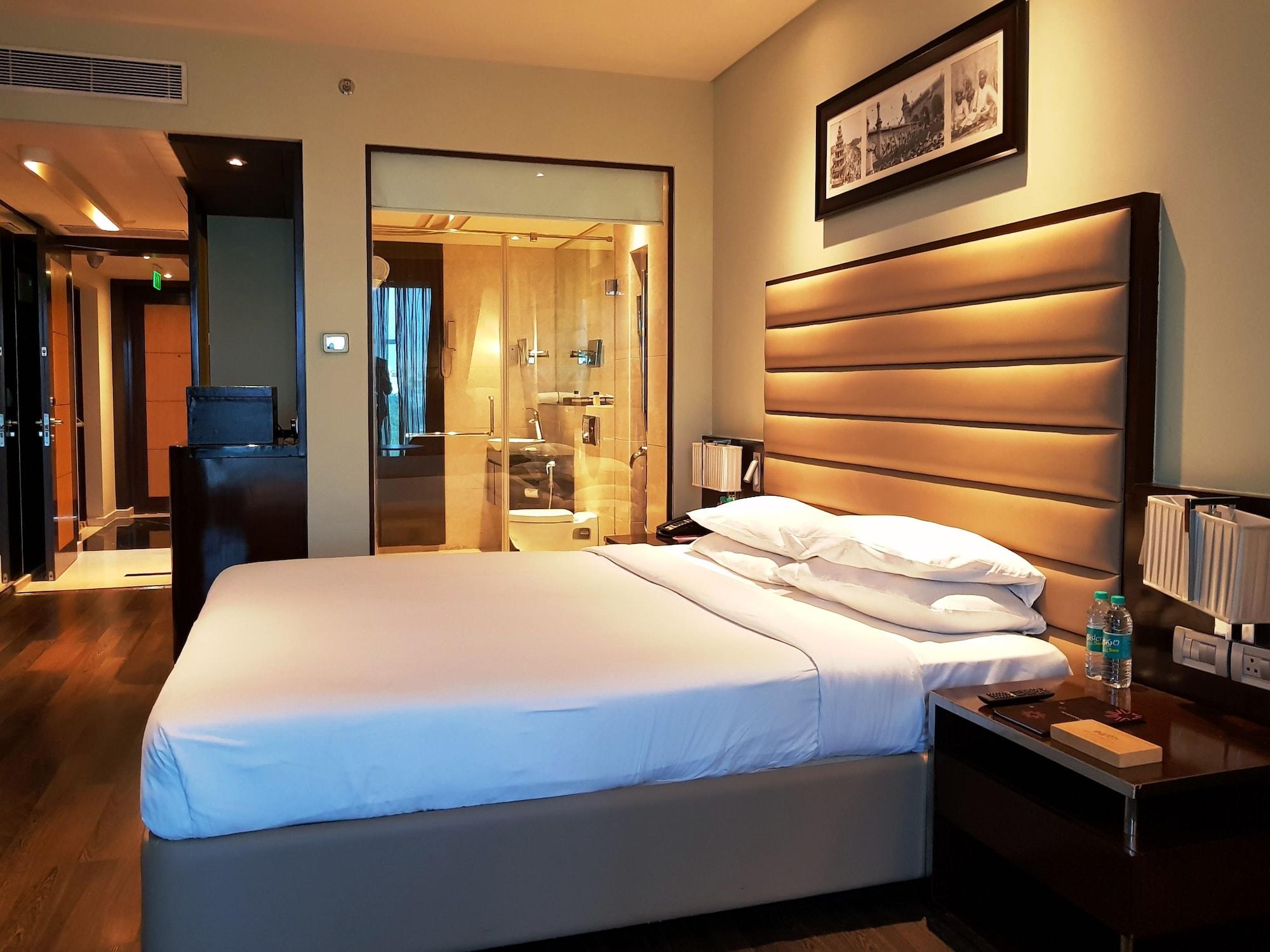 วิวันทา ไฮเดอราบัด พิคัมเพชร Hotel ภายนอก รูปภาพ A room at the Taj Bengal